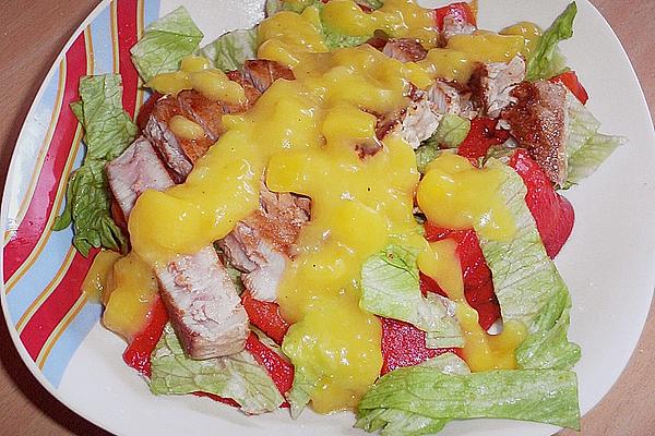 Tuna Steak on Paprika Salad with Mango Sauce