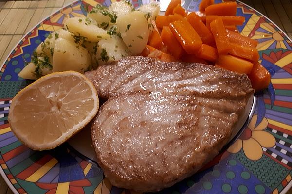 Tuna Steak with Caramelized Garlic Carrots and Coriander Potatoes