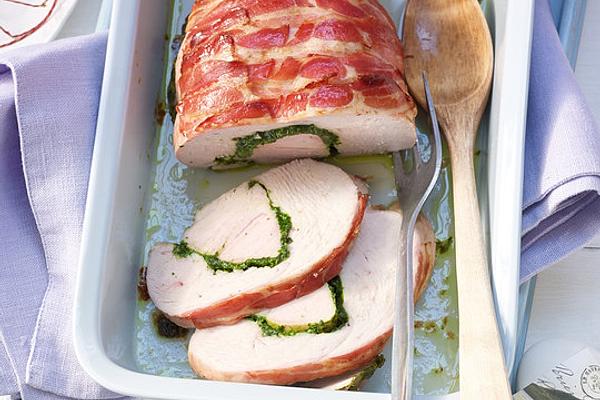 Turkey Roll Roast with Parsley Pesto Wrapped in Bacon