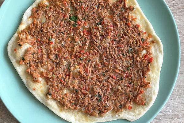 Turkish Pizza (Lahmacun)
