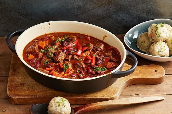 Uschi`s Red Wine Goulash Special