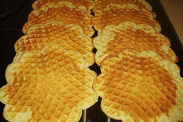UTees Delicious Almond Waffles