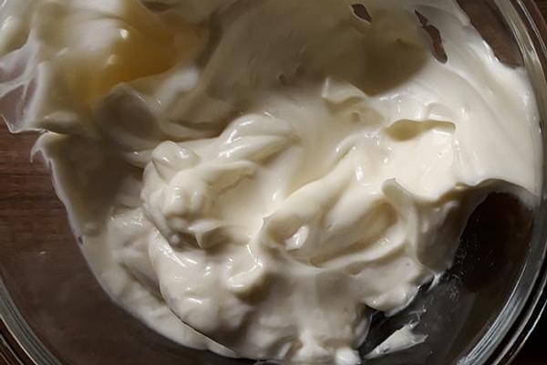 Vegan Mayonnaise Made from Chickpea Water