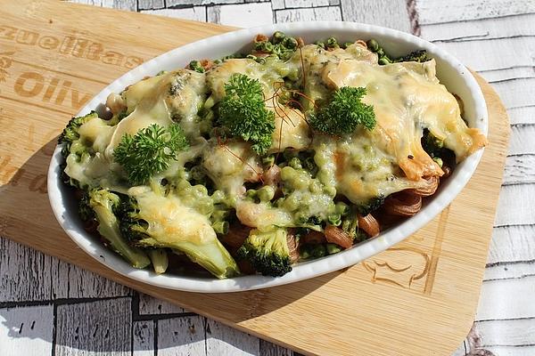 Vegan Pasta Bake with Broccoli and Peas