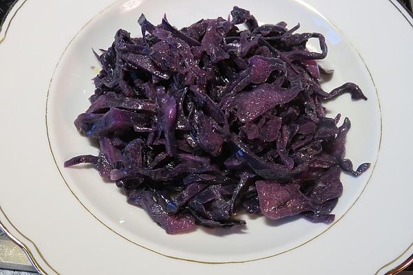 Vegan Red Cabbage Curry