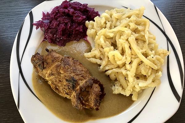 Vegan Roulades with Spaetzle and Red Cabbage