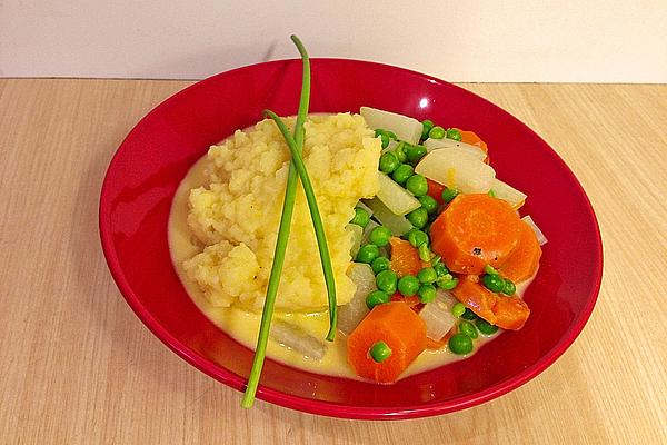 Vegetable Ragout with Kohlrabi, Carrots and Peas