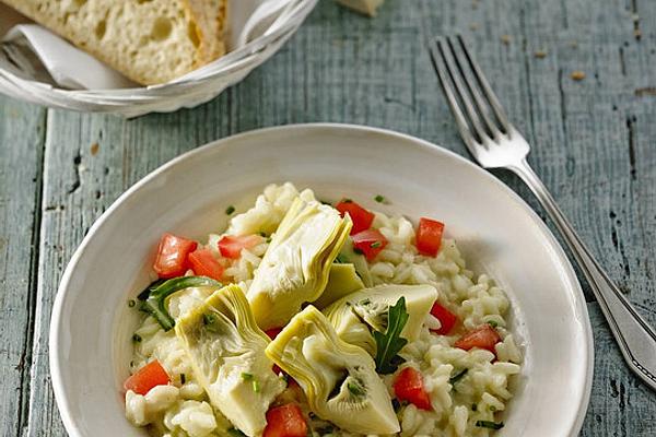 Vegetable Risotto with Artichoke Hearts, Tomatoes and Rocket