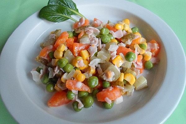 Vegetable Salad with Boiled Ham