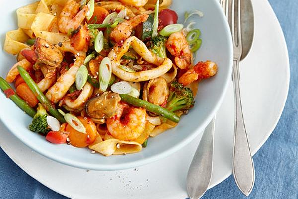 Vegetable Stir-fry with Seafood, Italian Style