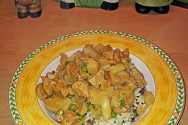Vegetarian Non-chicken Fricassee with Rice À La Sylvia