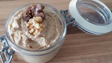 Cream Cheese, Apricot and Walnut Dip