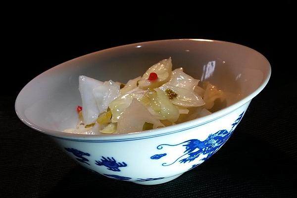 White Cabbage and Chilli Salad