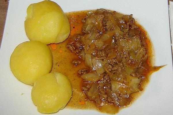 White Cabbage with Minced Meat