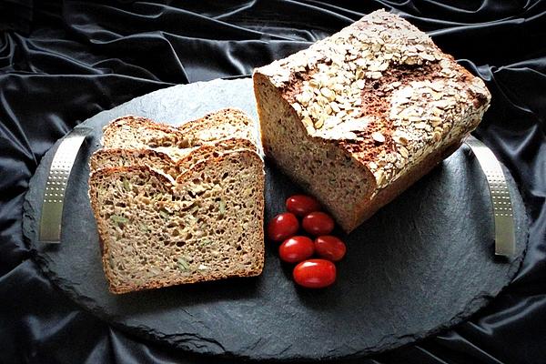 Whole Wheat, Spelled and Rye Bread