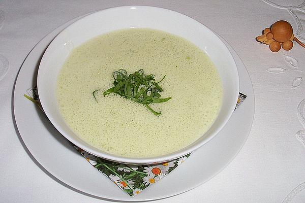 Wild Garlic Foam Soup with Thick Cream Milk