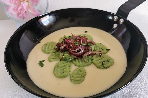 Wild Garlic Gnocchi in Cream Sauce