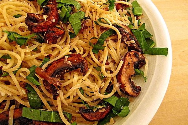 Wild Garlic Spaghetti with Mushrooms