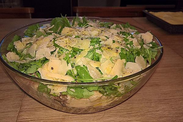 Winter Salad with Walnuts and Pear