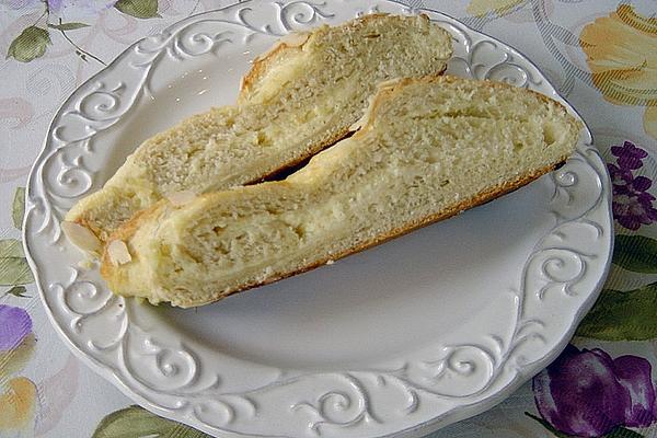 Yeast Dough Roll with Cream Cheese Filling
