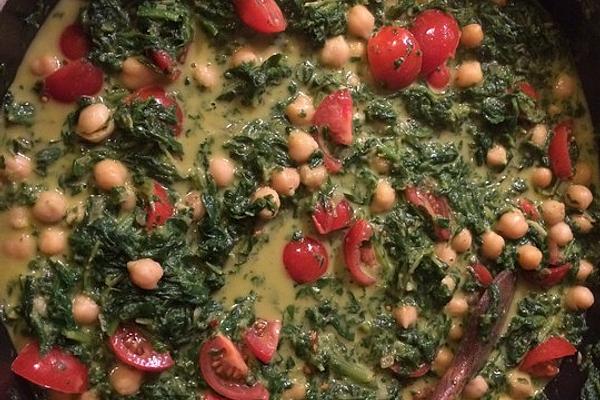 Yellow Spinach and Chickpea Curry with Coconut Milk