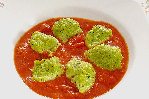 Zucchini – Dumplings with Tomato Sauce
