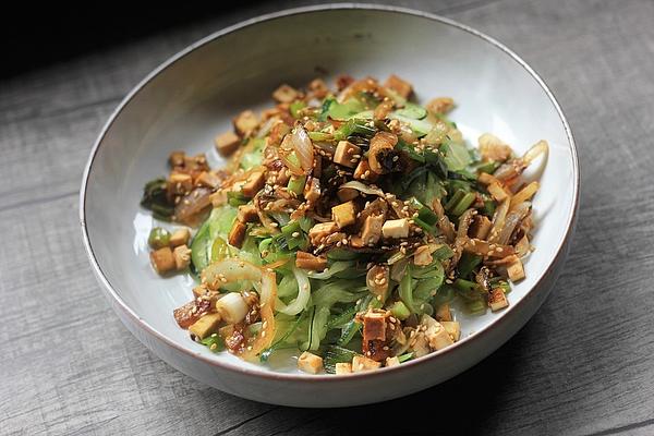 Zucchini Noodles with Tofu and Fried Onions