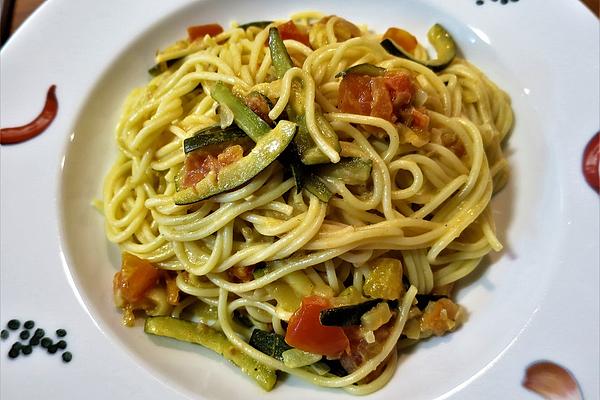 Zucchini Tomato Spaghetti