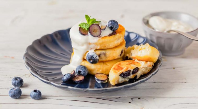 Cheesecakes with Raisins in a Pan