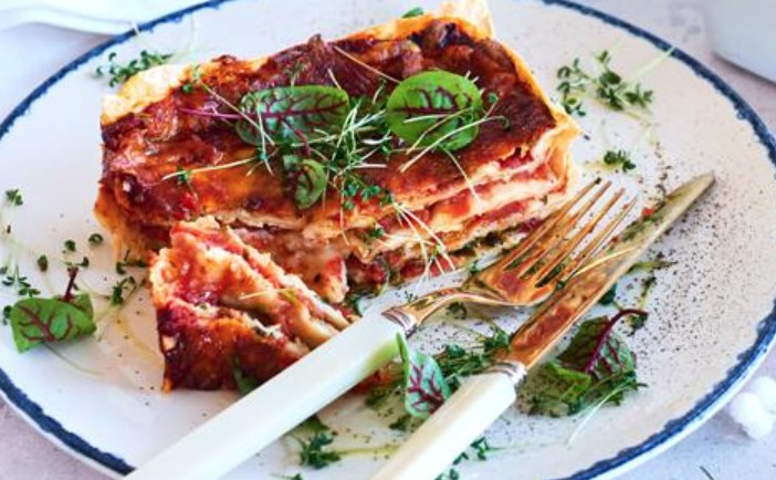 Simple Lavash Lasagna with Cheese