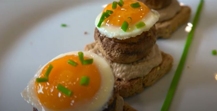 Stuffed Champignons in the Oven – Perfect for a Festive Table