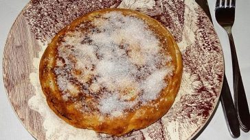 Pancakes with Berry Mascarpone Filling À La Didi