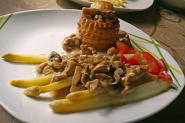 Asparagus with Turkey and Mushroom Ragout