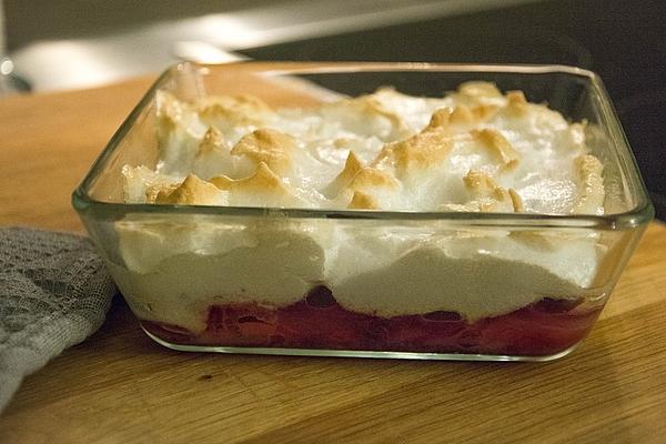 Baked Berries with Meringue Topping