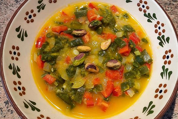 Bell Pepper Soup with Green Beans