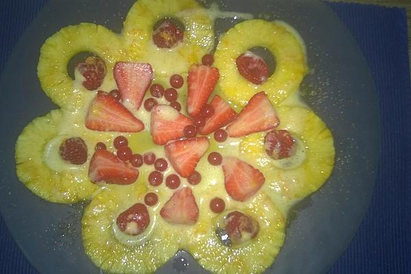 Berries on Pineapple Au Gratin with Zabaglione