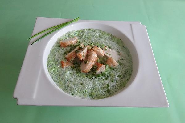 Broccoli Soup with Chicken