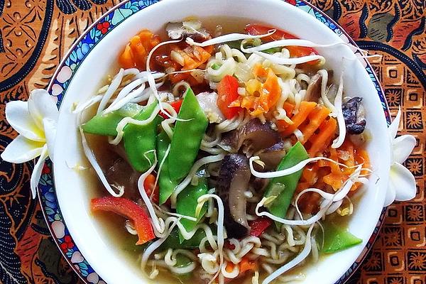Chinese Noodle Soup with Ginger