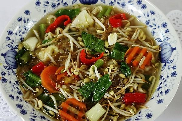 Chinese Vegetable Soup with Noodles and Ice Mushrooms