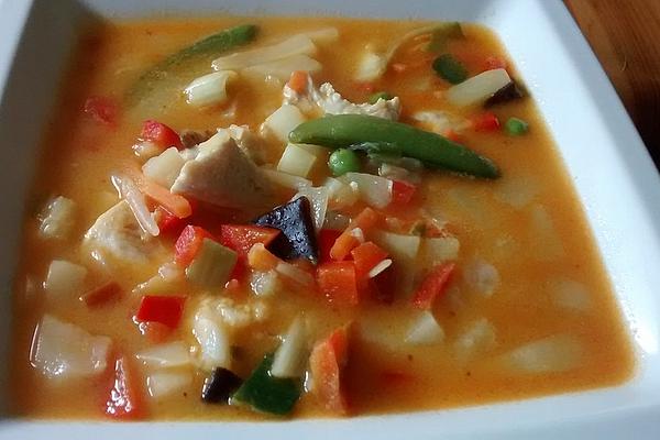 Coconut Soup with Vegetables and Chicken