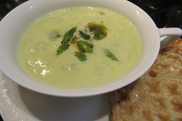 Cream Of Champagne and Asparagus Soup