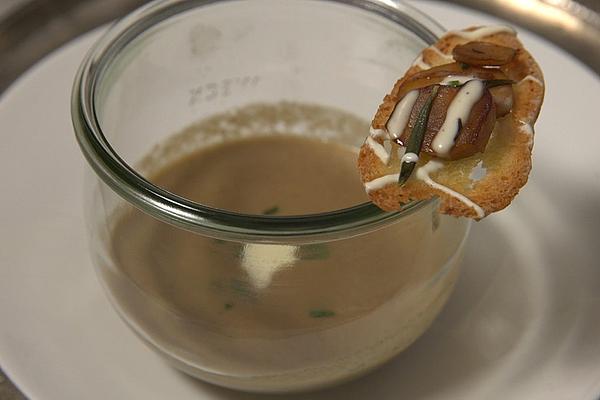 Creamy Mushroom Soup with Bread Chips