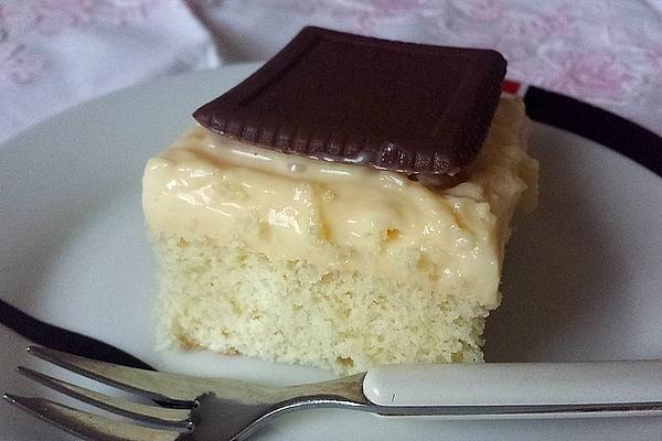 Egg Liqueur Cake with Pudding from Tray