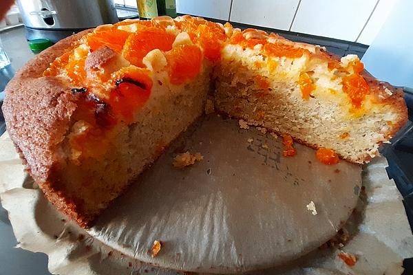 Grandma`s Juicy Mandarin Cake