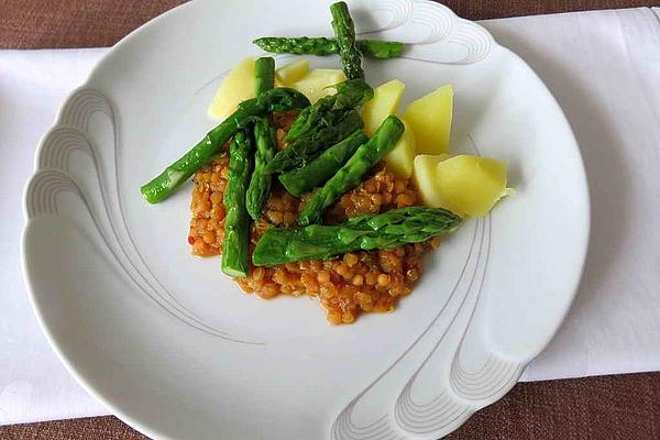 Green Asparagus with Red Lentil Vegetables and Potatoes