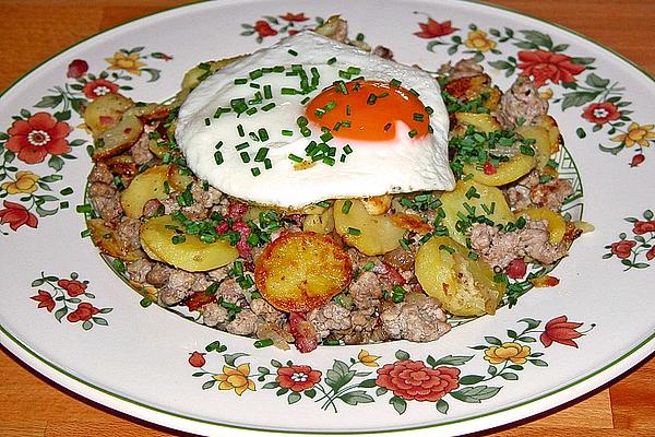 Gröstl with Minced Meat