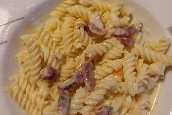Ham Noodles with Cheese Sauce from Microwave