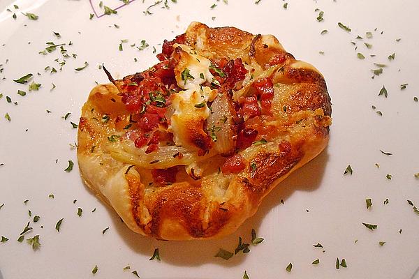 Hearty Puff Pastry with Goat Cheese Thalers