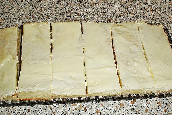 Hessian Sour Cream Cake