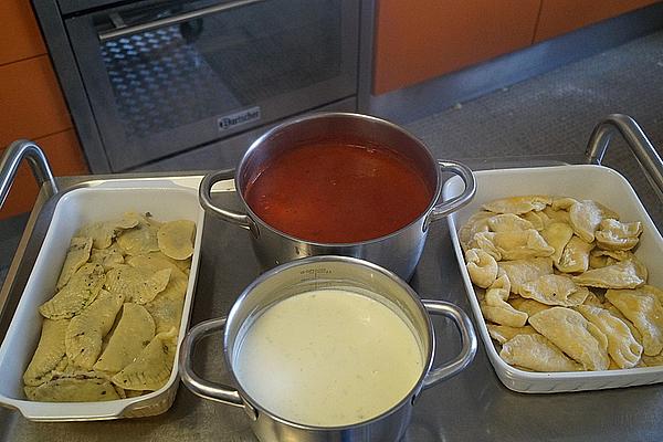 Homemade Pasta with Two Kinds Of Filling and Sauce